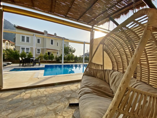 Doğayla İç İçe Muhafazakâr Villalar: Fethiye’de Sessiz Tatil Arayanlara Özel